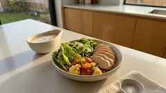 混ぜるだけで濃厚:豆乳ヨーグルトで作るノンオイル・シーザードレッシング